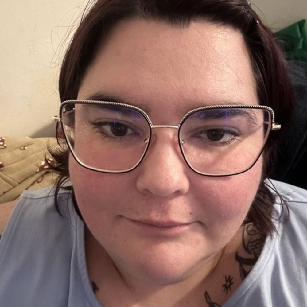 Meet your Posher, Allison - Picture 1 of 1